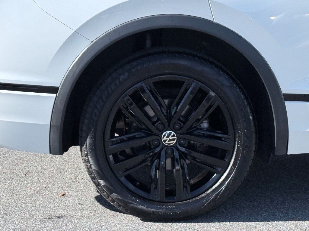 2022 Volkswagen Tiguan 2.0T SE R-Line Black Springfield VA