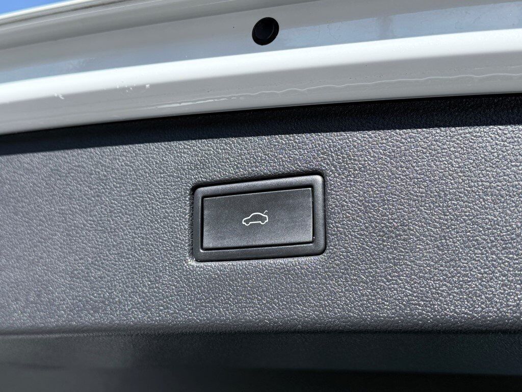 2022 Volkswagen Tiguan 2.0T SE R-Line Black Springfield VA