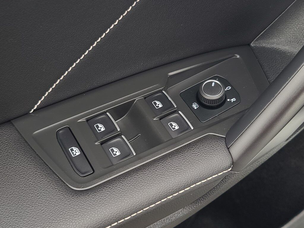 2022 Volkswagen Tiguan 2.0T SE R-Line Black Springfield VA