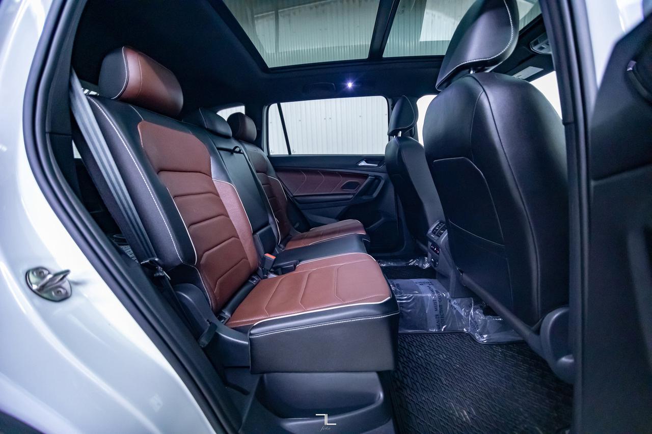 2022 Volkswagen Tiguan 4Motion Highline R-Line Leather Roof Nav Red Deer AB