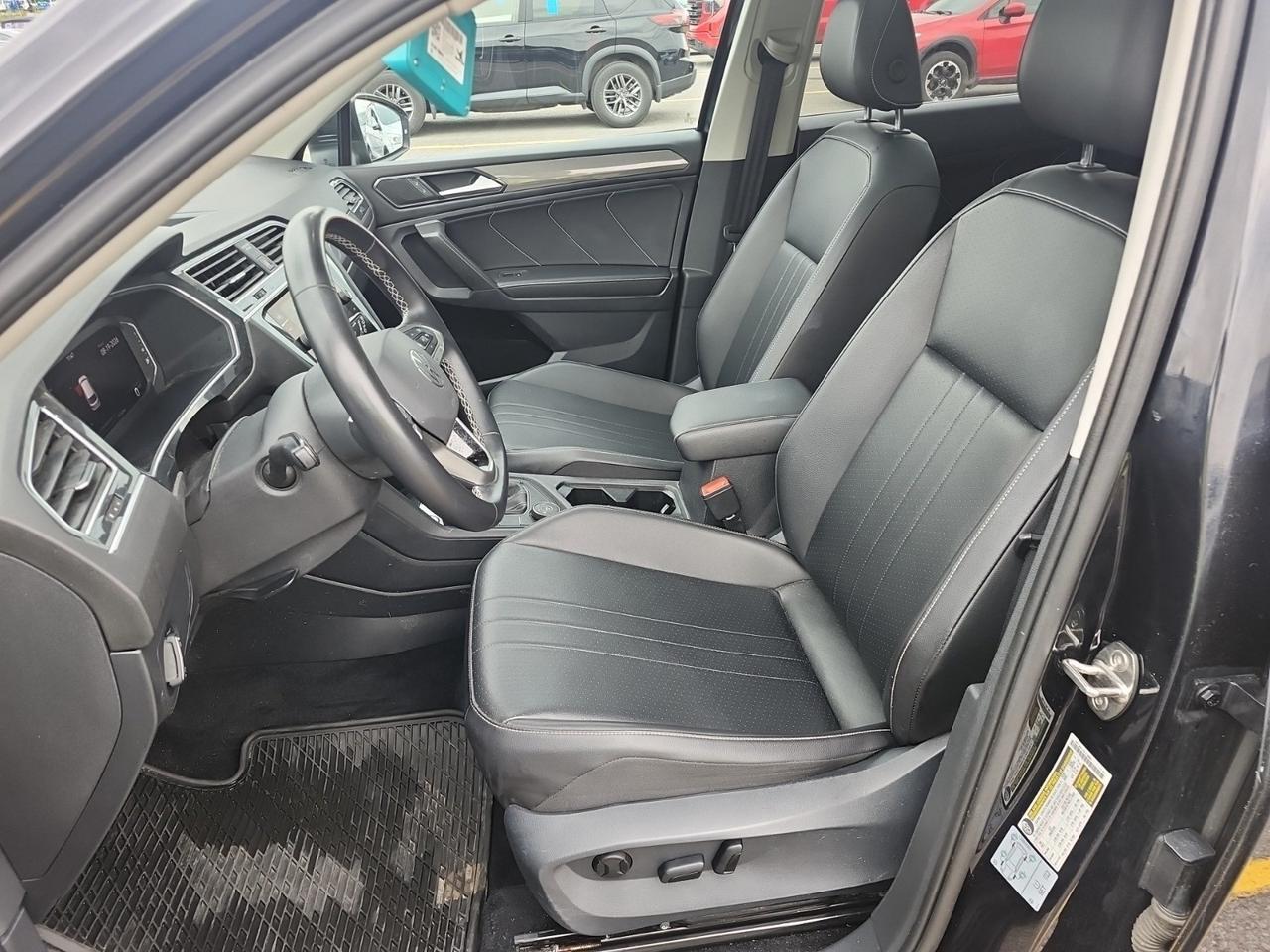 2022 Volkswagen Tiguan Comfortline PANOROOF CARPLAY B.CAM NOACCIDENT Toronto ON