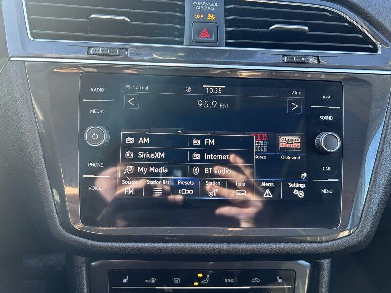 2022 Volkswagen Tiguan SE - PANORAMIC SUNROOF - 1 OWNER Webster MA