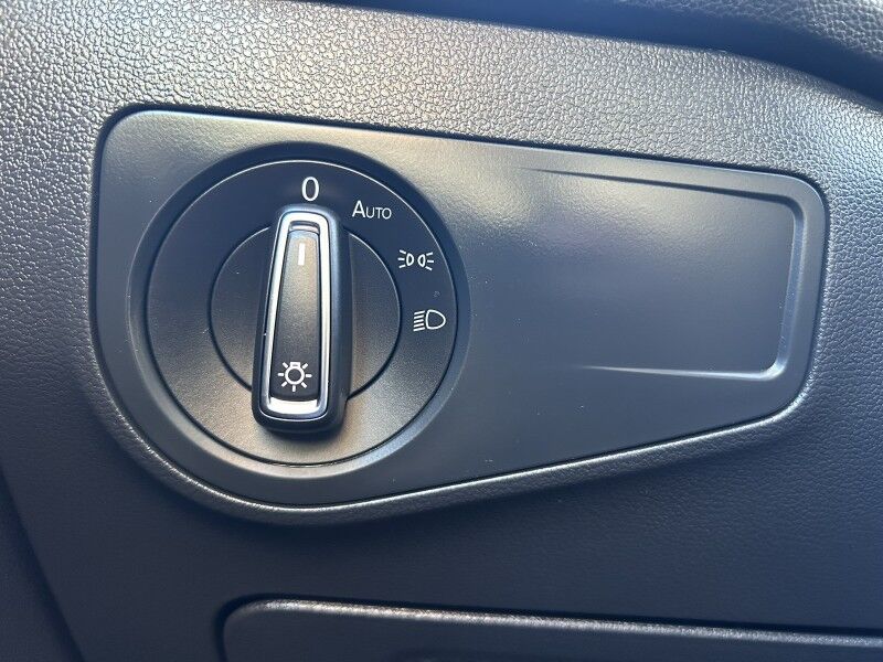 2022 Volkswagen Tiguan SE - PANORAMIC SUNROOF - 1 OWNER Webster MA