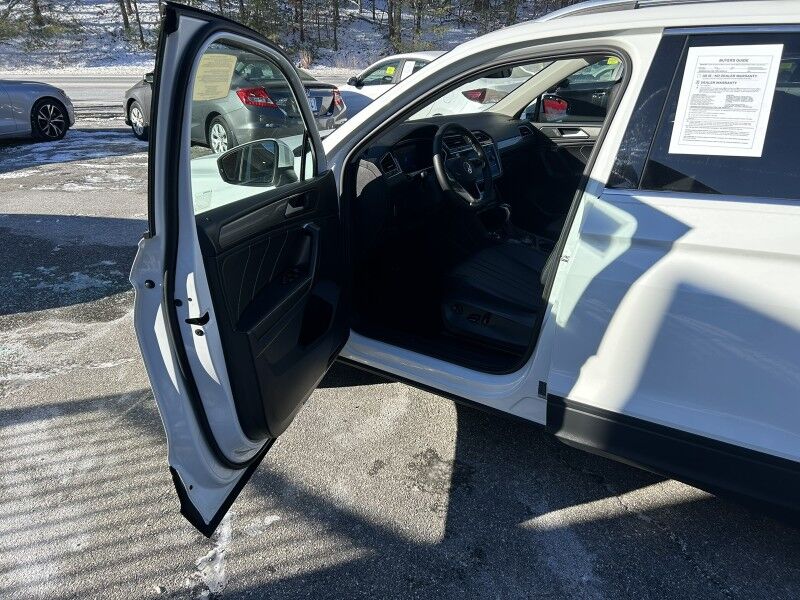 2022 Volkswagen Tiguan SE - PANORAMIC SUNROOF - 1 OWNER Webster MA