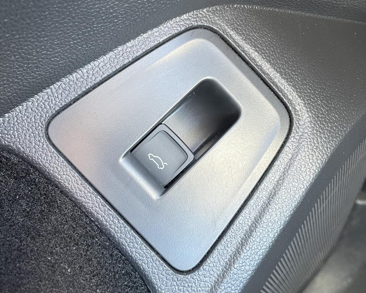 2022 Volkswagen Tiguan SE 4MOTION Sport Utility 4D Port Orchard WA