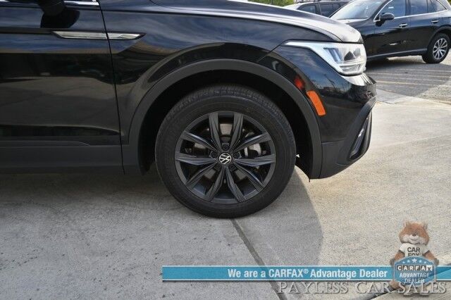 2022 Volkswagen Tiguan SE / AWD / Auto Start / Power & Heated Leather Seats / Panoramic Sunroof / Adaptive Cruise Control / Lane Departure & Blind Spot Alert / Apple CarPlay & Android Auto / Back Up Camera / 29 MPG / 1-Owner Anchorage AK