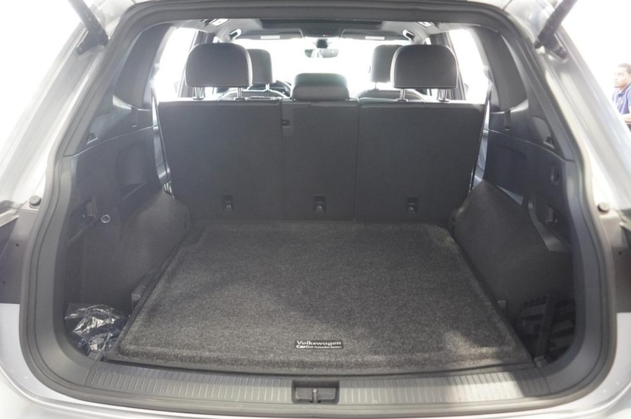 2022 Volkswagen Tiguan SE R-Line Black Eastchester NY