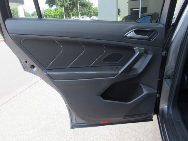 2022 Volkswagen Tiguan SE R-Line Black Plano TX