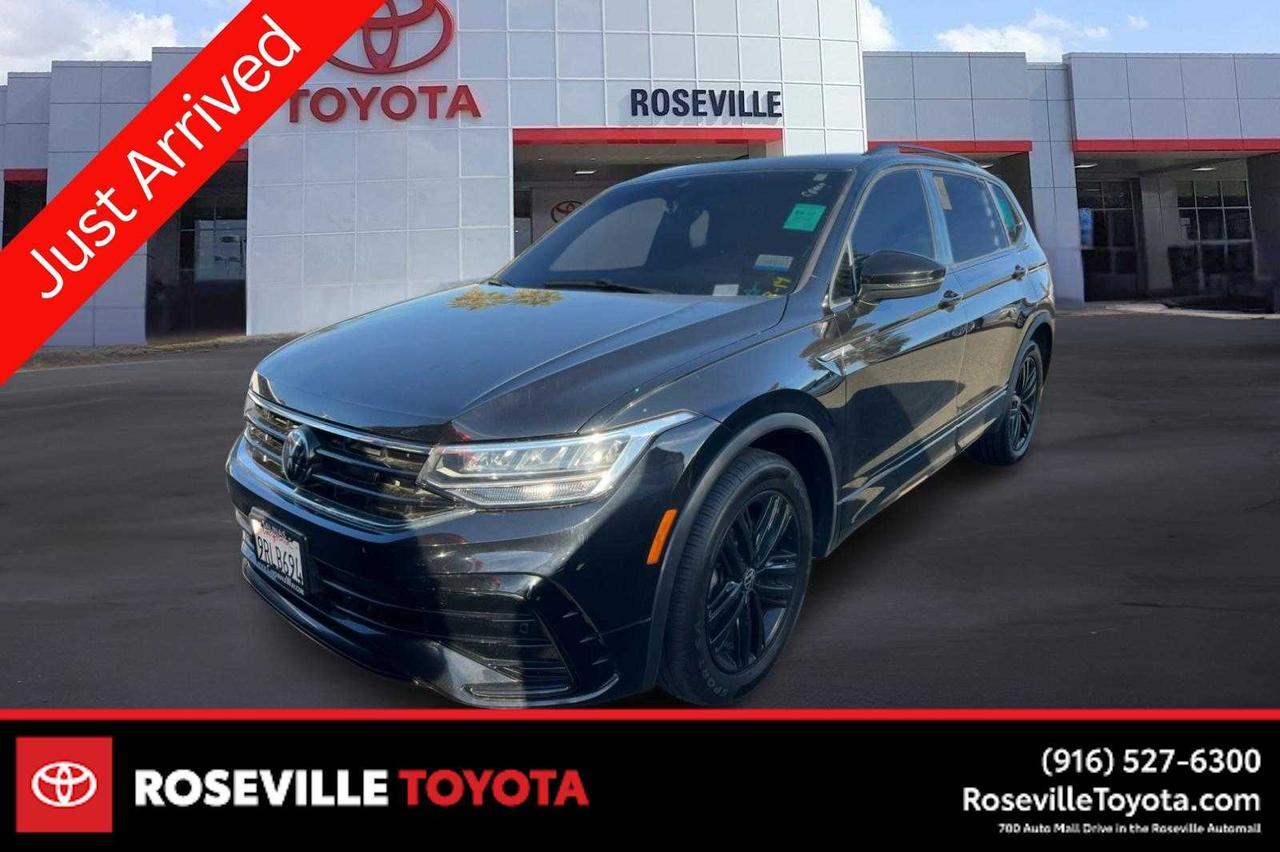 2022 Volkswagen Tiguan SE R-Line Black