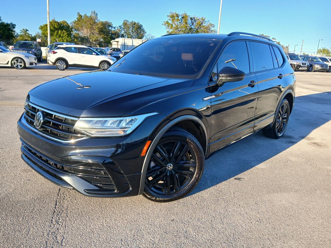 2022 Volkswagen Tiguan SE R-Line Black Sport Utility 4D