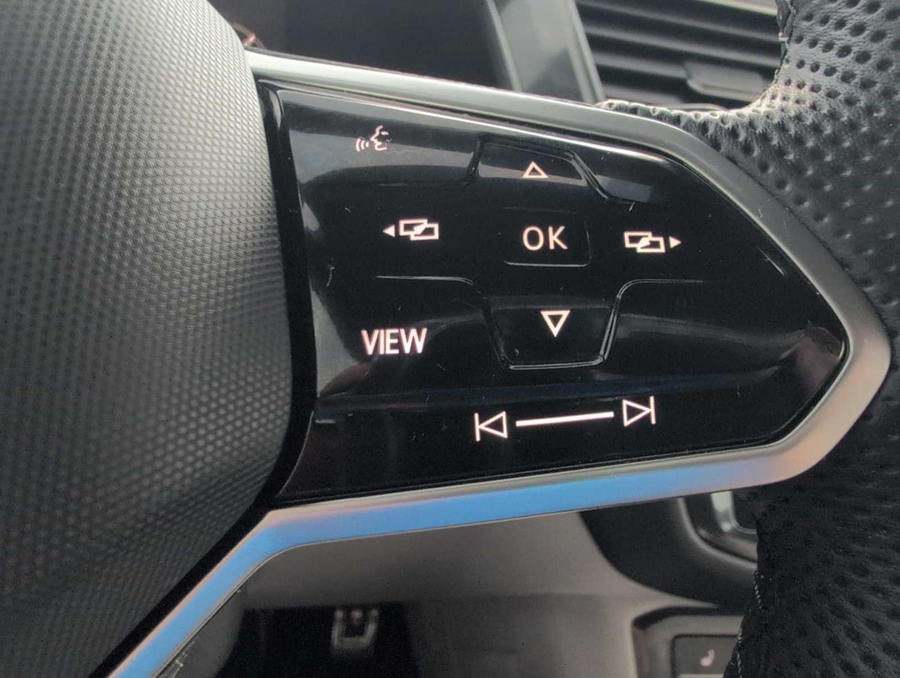 2022 Volkswagen Tiguan SE R-Line Black Medford MA