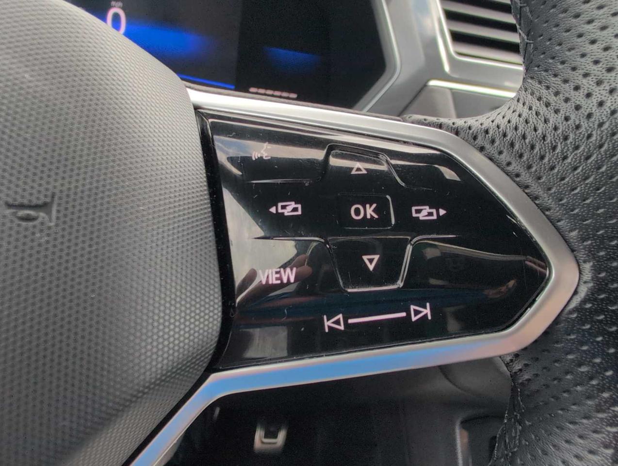 2022 Volkswagen Tiguan SE R-Line Black Medford MA