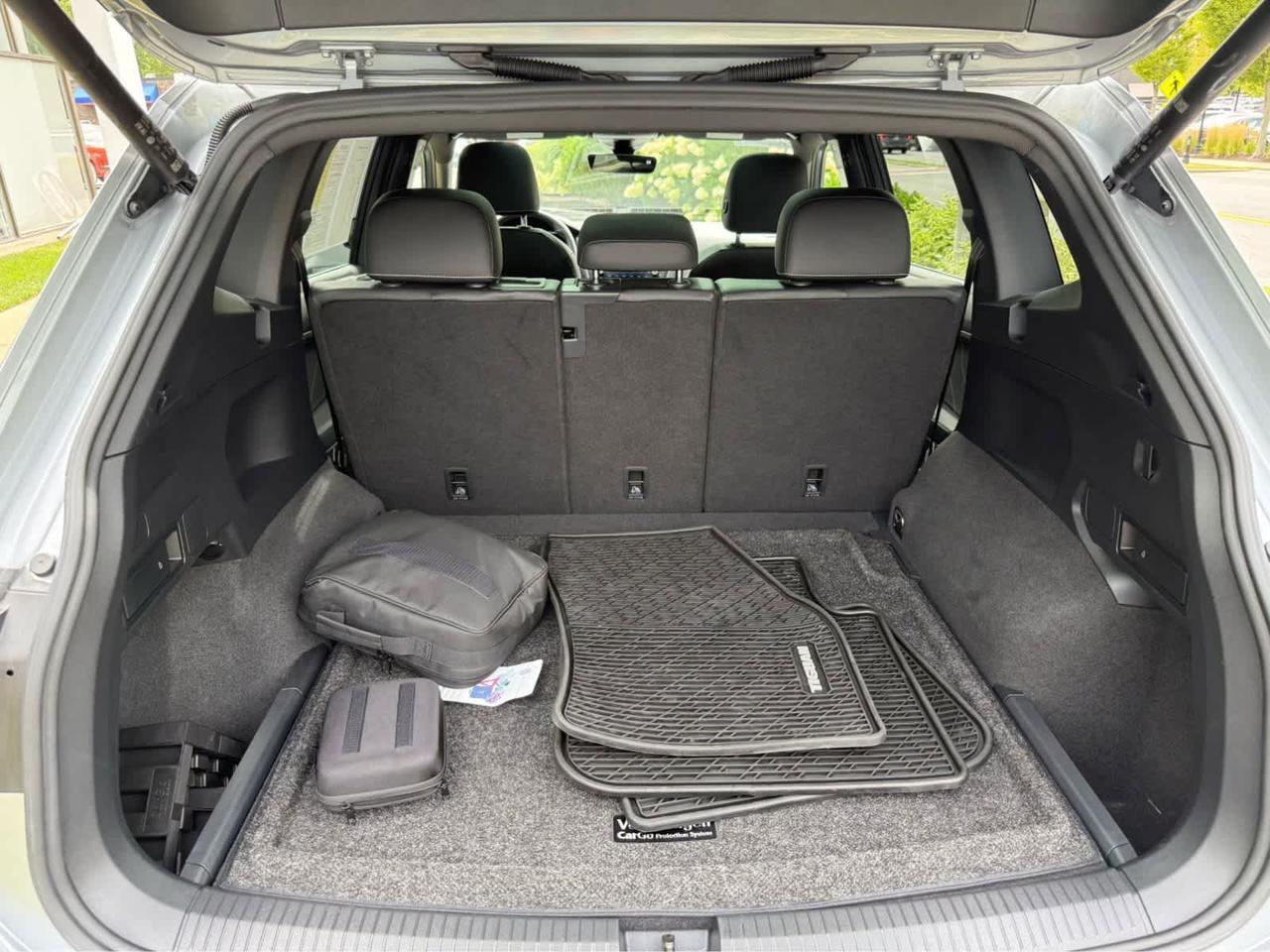 2022 Volkswagen Tiguan SE R-Line Black Wellesley MA