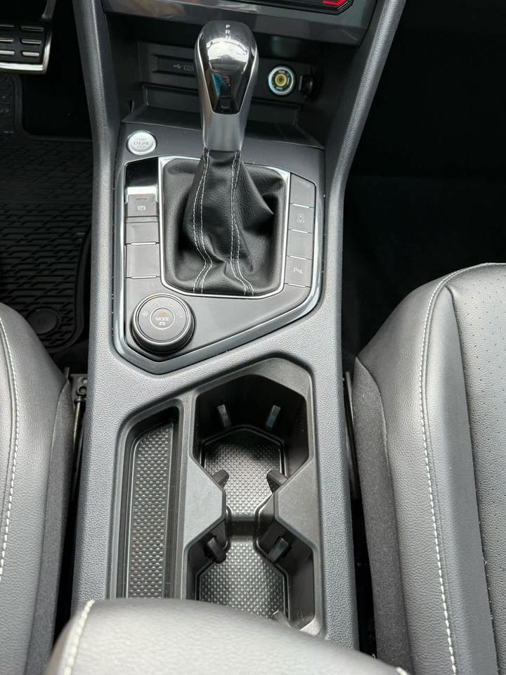 2022 Volkswagen Tiguan SE R-Line Black Wellesley MA