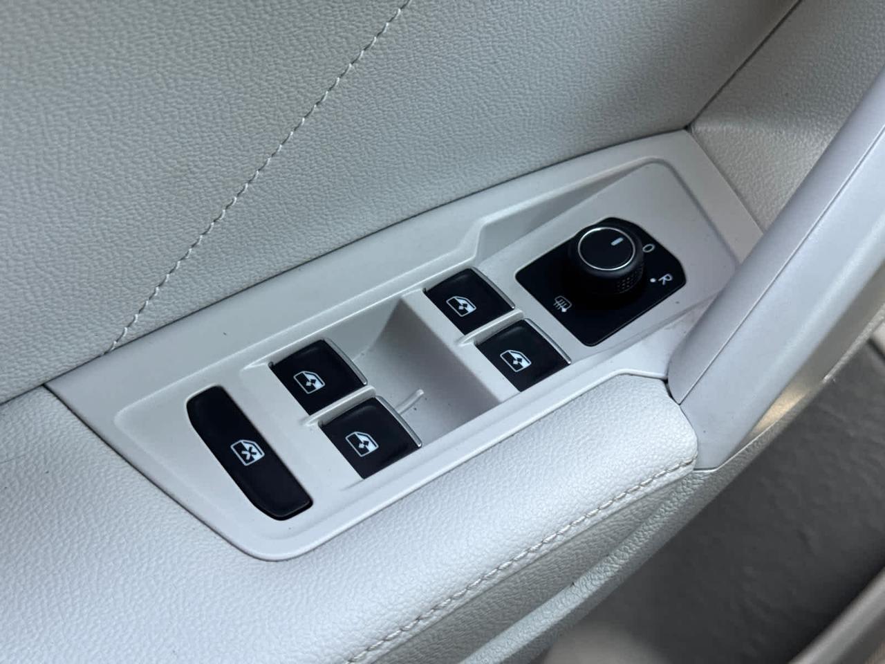 2022 Volkswagen Tiguan SE R-Line Black Dartmouth MA