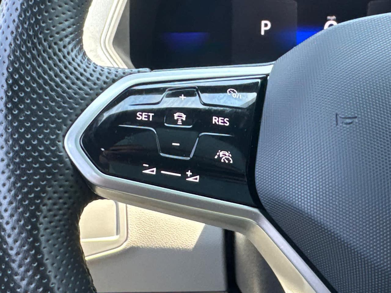 2022 Volkswagen Tiguan SE R-Line Black Dartmouth MA