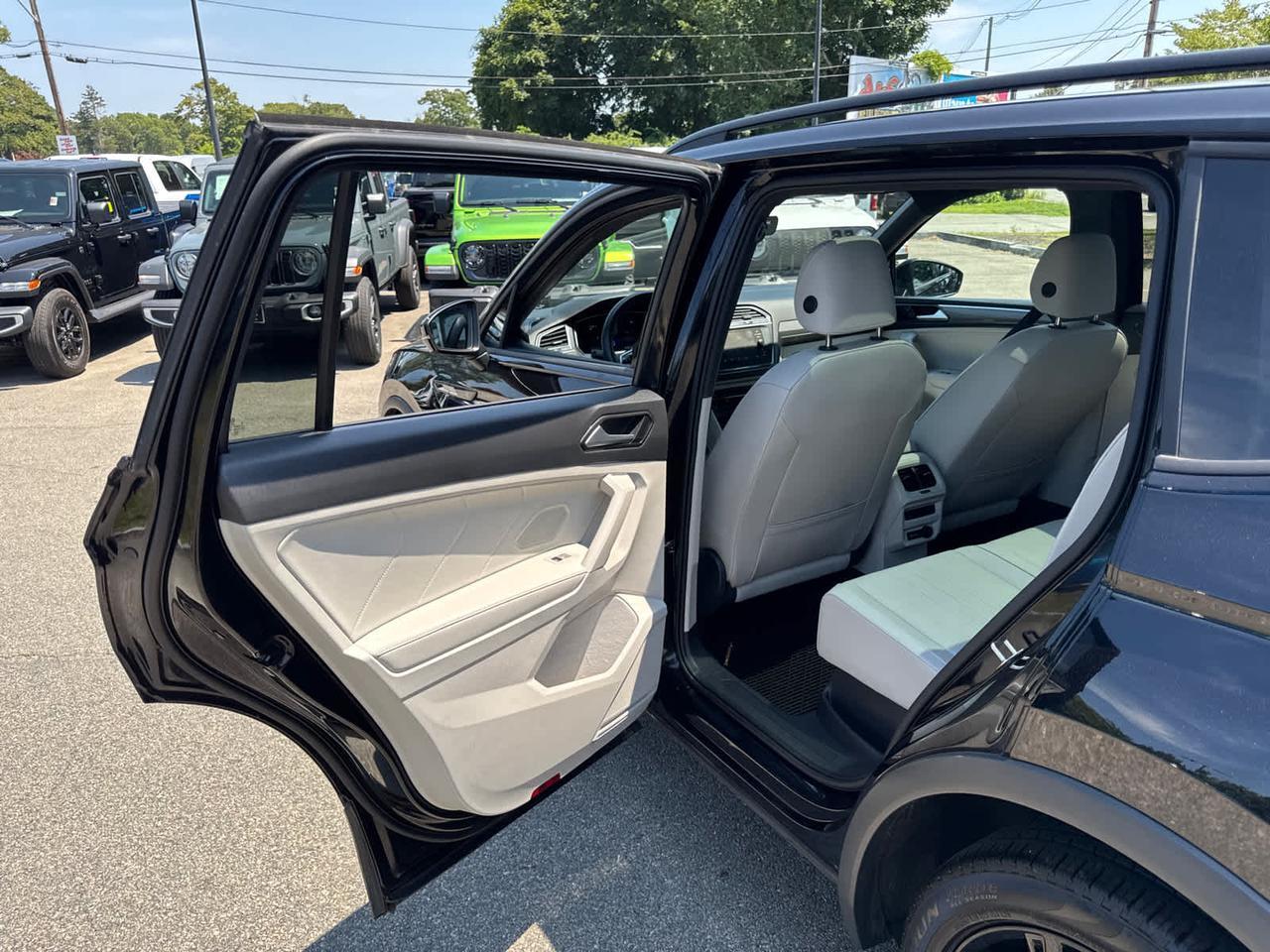 2022 Volkswagen Tiguan SE R-Line Black Dartmouth MA