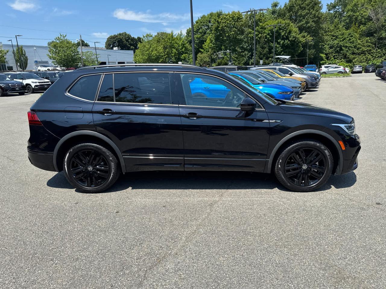 2022 Volkswagen Tiguan SE R-Line Black Dartmouth MA