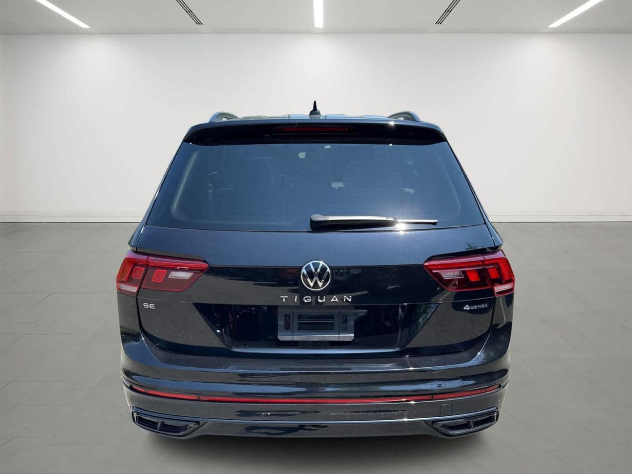 2022 Volkswagen Tiguan SE R-Line Black Dartmouth MA