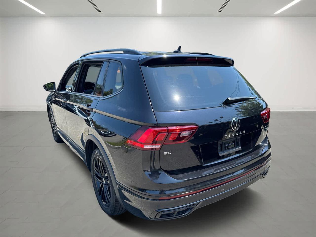 2022 Volkswagen Tiguan SE R-Line Black Dartmouth MA