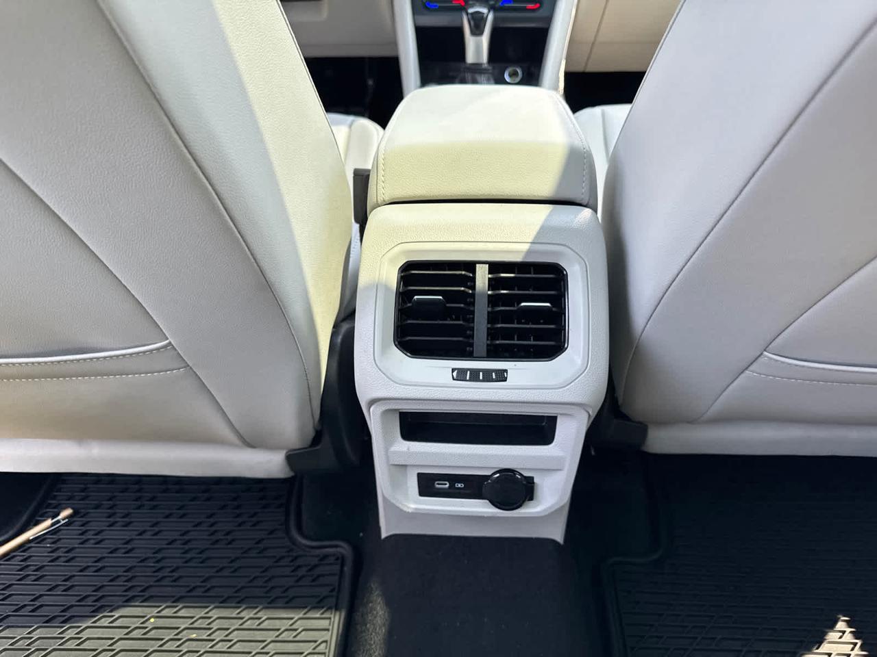 2022 Volkswagen Tiguan SE R-Line Black Dartmouth MA