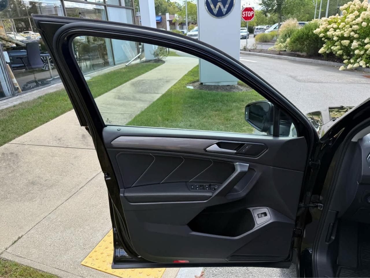 2022 Volkswagen Tiguan SE Wellesley MA