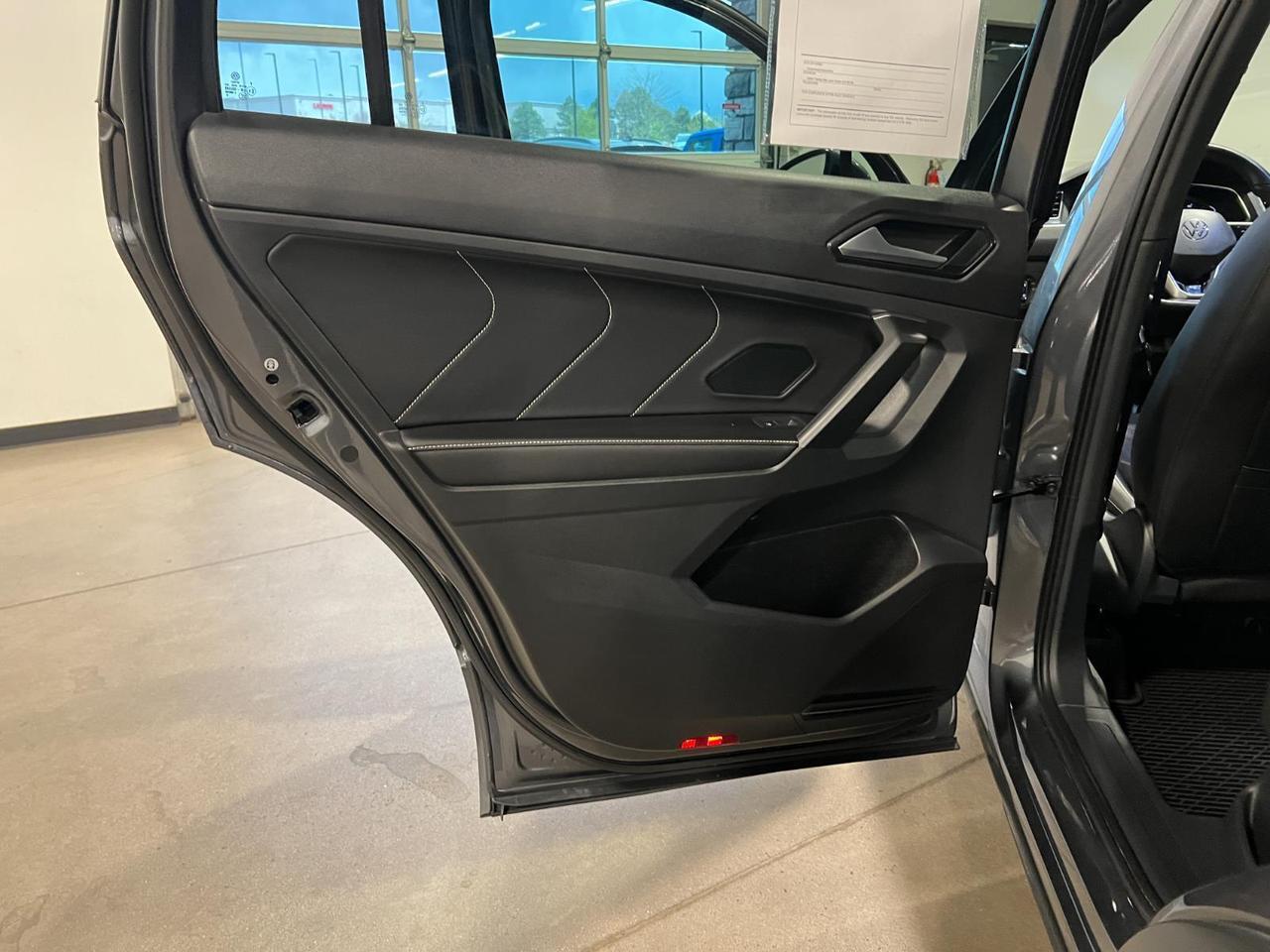 2022 Volkswagen Tiguan SEL R-Line Parker CO