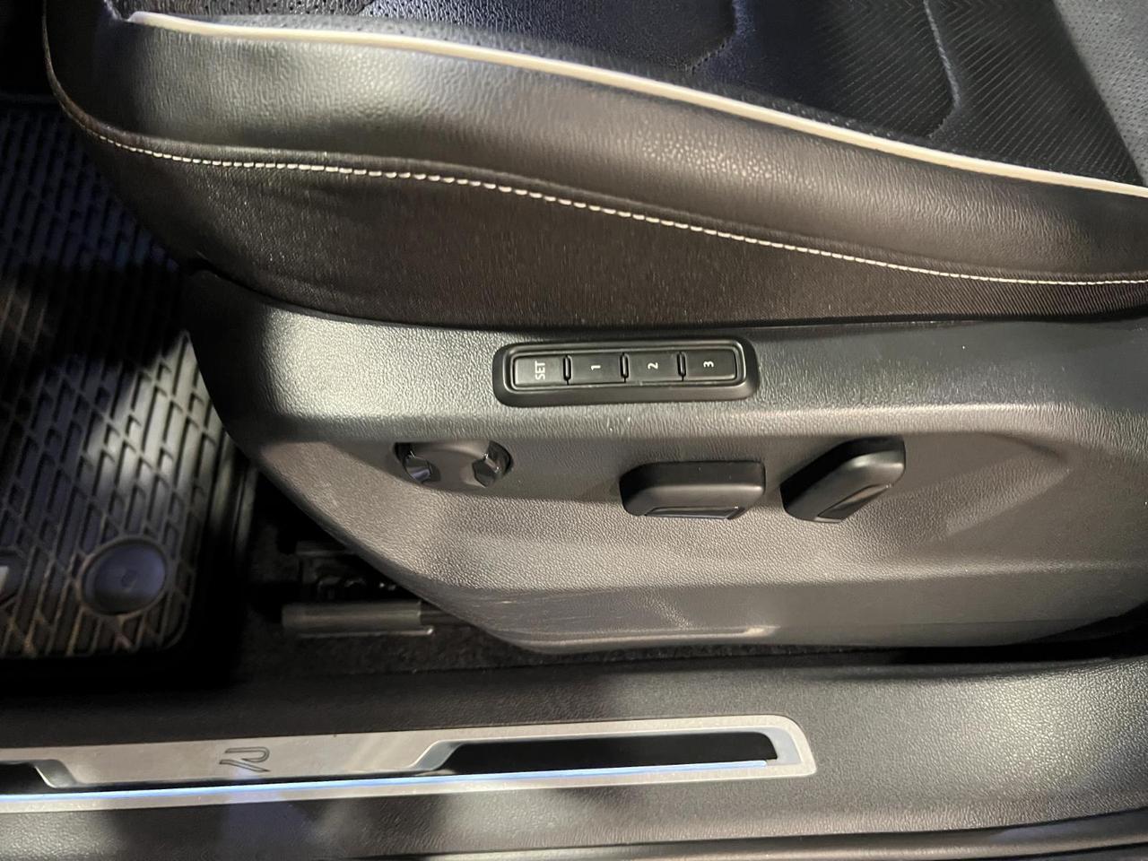 2022 Volkswagen Tiguan SEL R-Line Parker CO