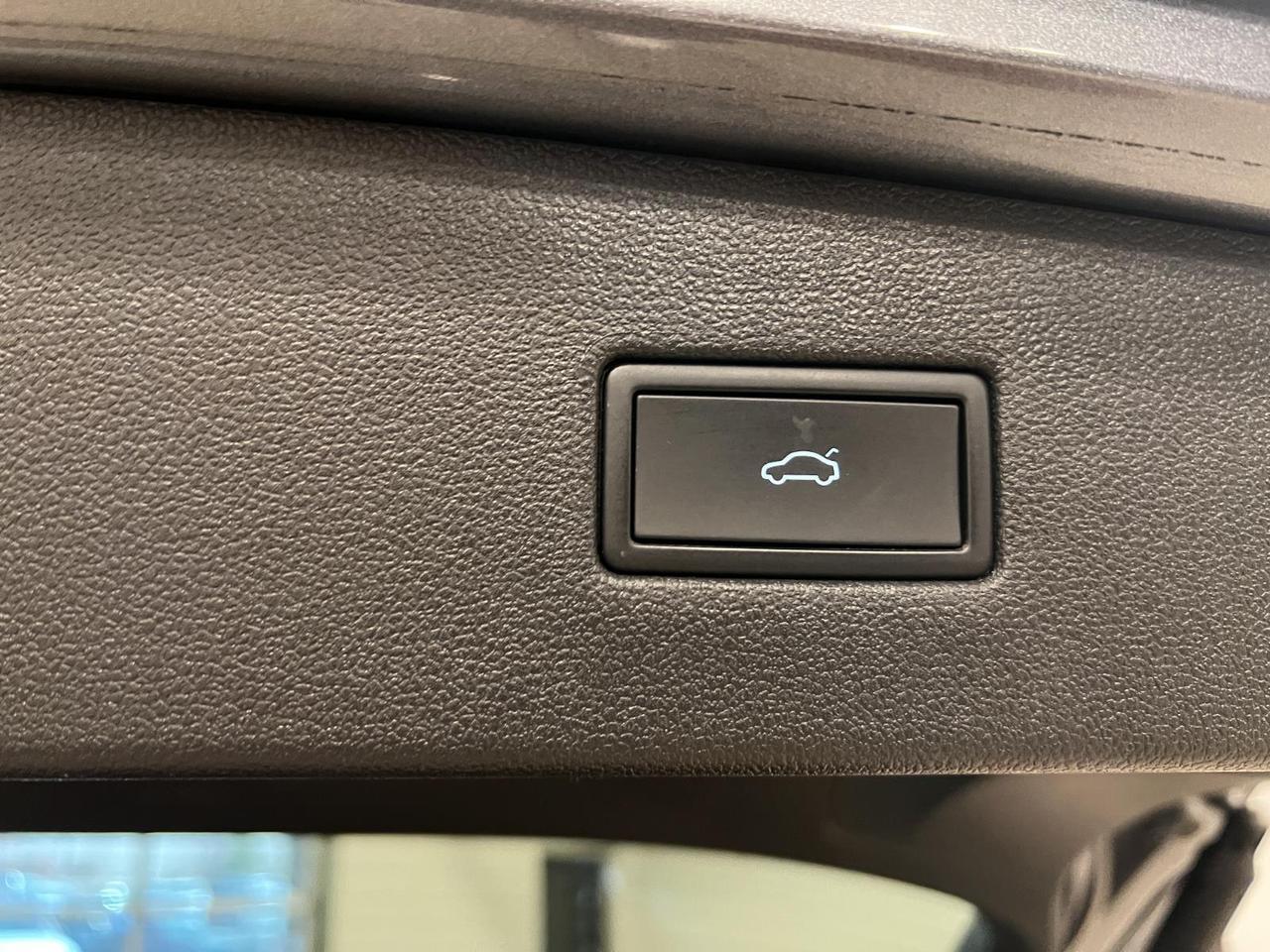 2022 Volkswagen Tiguan SEL R-Line Parker CO