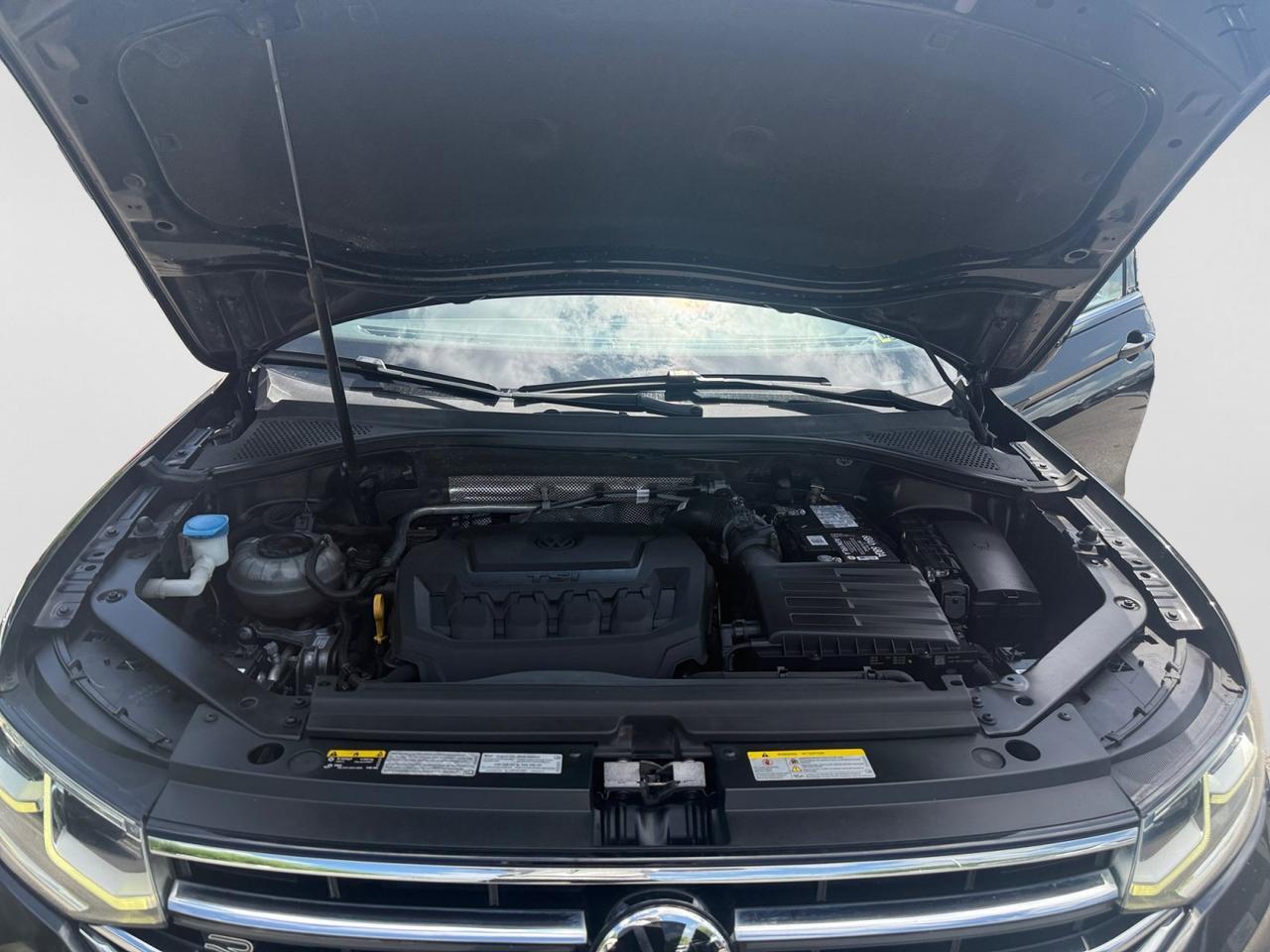 2022 Volkswagen Tiguan SEL R-Line Castroville TX