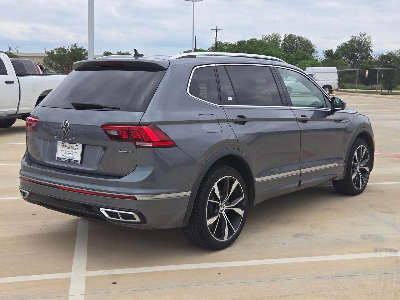 2022 Volkswagen Tiguan SEL R-Line