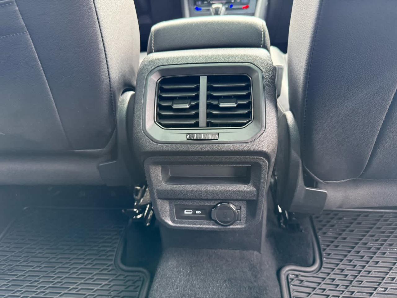2022 Volkswagen Tiguan SEL R-Line Wellesley MA