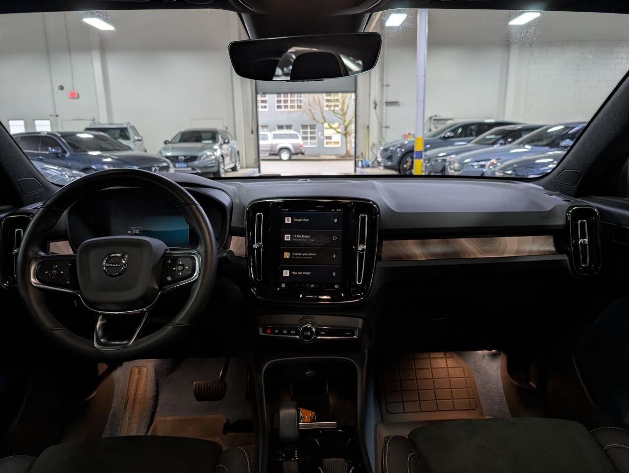 2022 Volvo C40 Recharge Dual Motor AWD ULTIMATE | 402hp, HK Premium Audio, Pilot Assist, 360° Cam, 4 Heated Seats & Wheel Portland OR