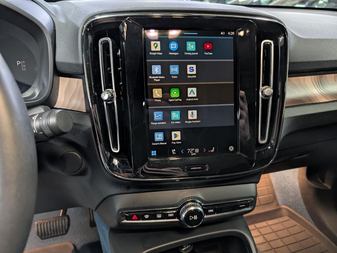 2022 Volvo C40 Recharge Dual Motor AWD ULTIMATE | 402hp, HK Premium Audio, Pilot Assist, 360° Cam, 4 Heated Seats & Wheel Portland OR