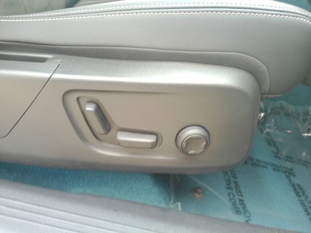 2022 Volvo C40 Recharge Pure Electric P8 Ultimate Plano TX