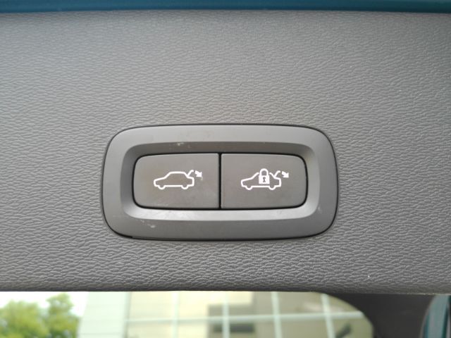 2022 Volvo C40 Recharge Pure Electric P8 Ultimate Plano TX