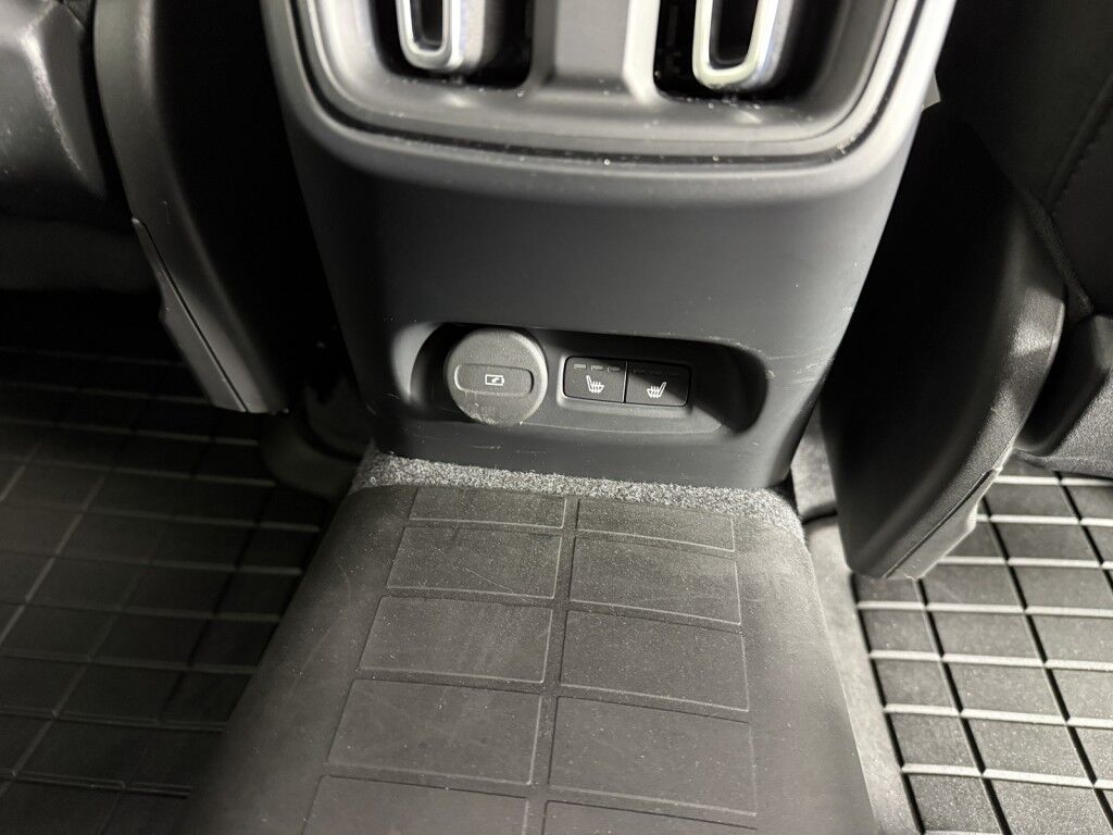 2022 Volvo C40 Recharge Pure Electric P8 eAWD Ultimate Maumee OH