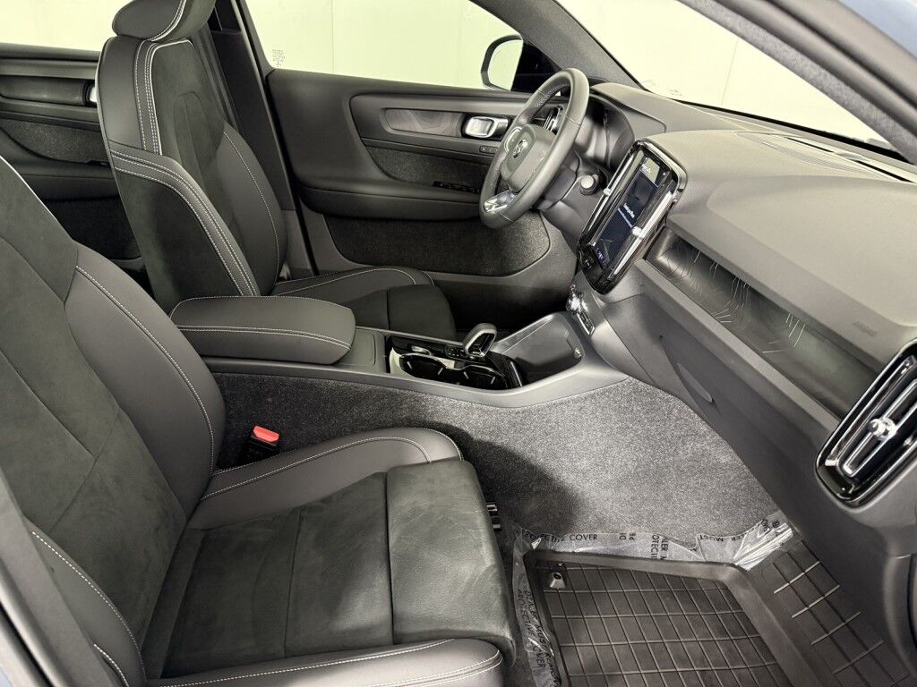 2022 Volvo C40 Recharge Pure Electric P8 eAWD Ultimate Maumee OH