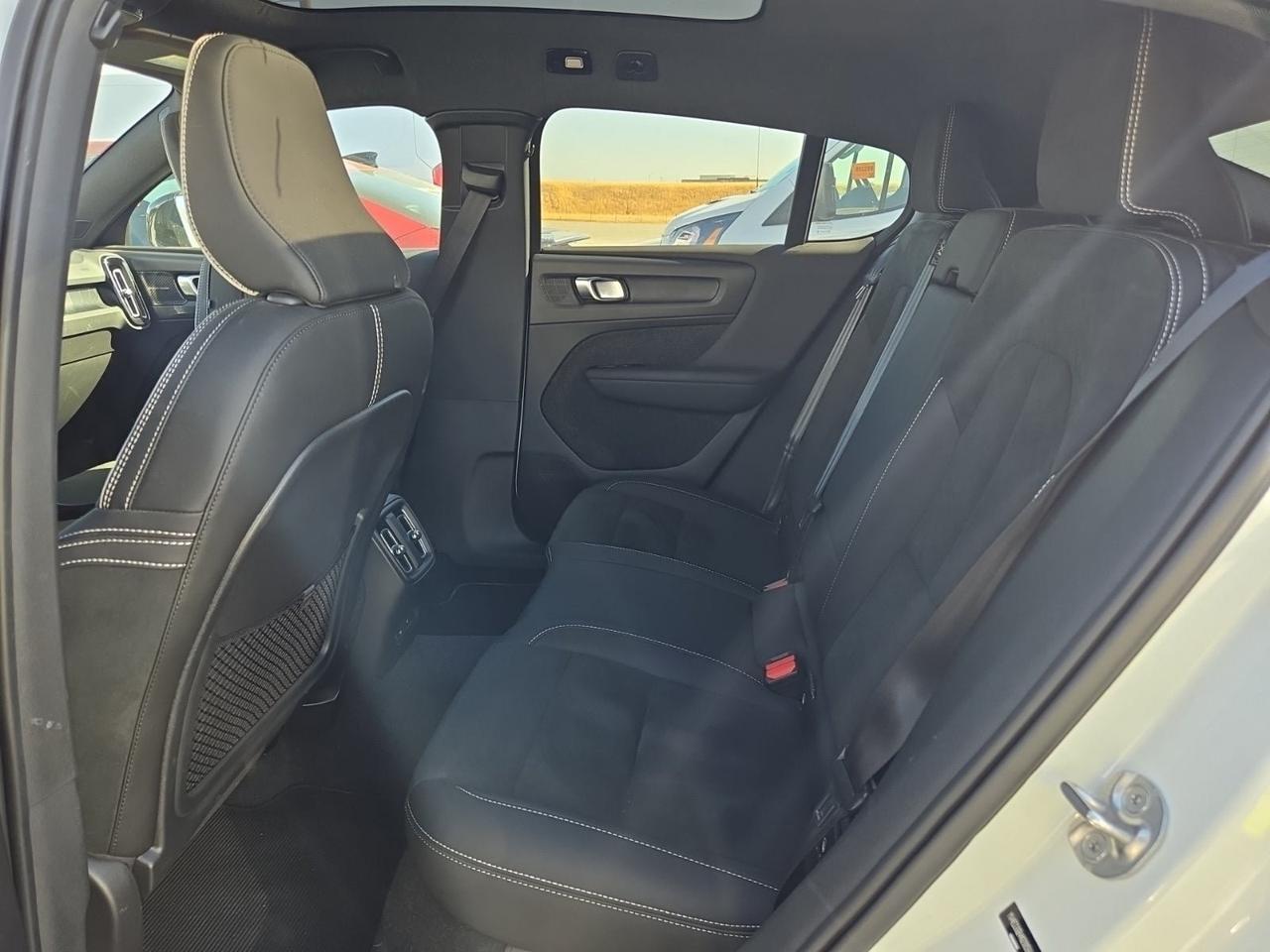 2022 Volvo C40 Recharge Pure Electric Ultimate Adaptive Cruise Surround View Camera Portland OR