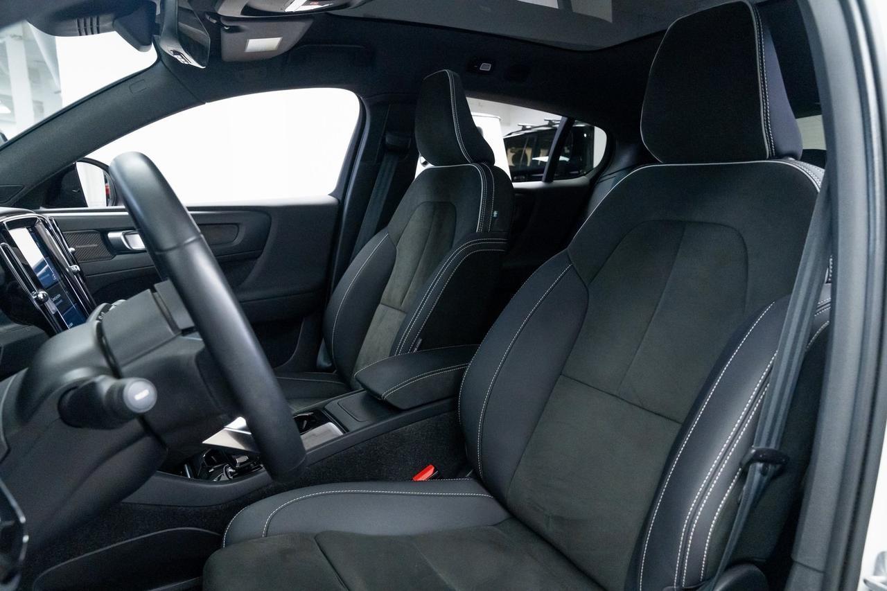 2022 Volvo C40 Recharge Pure Electric Ultimate Heated Seats Adaptive Cruise Surround View Camera Portland OR