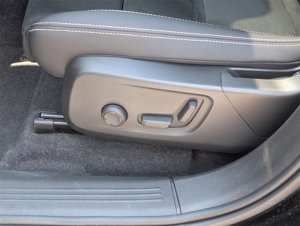 2022 Volvo C40 Recharge Pure Electric Ultimate
