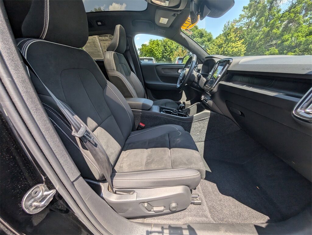 2022 Volvo C40 Recharge Pure Electric Ultimate