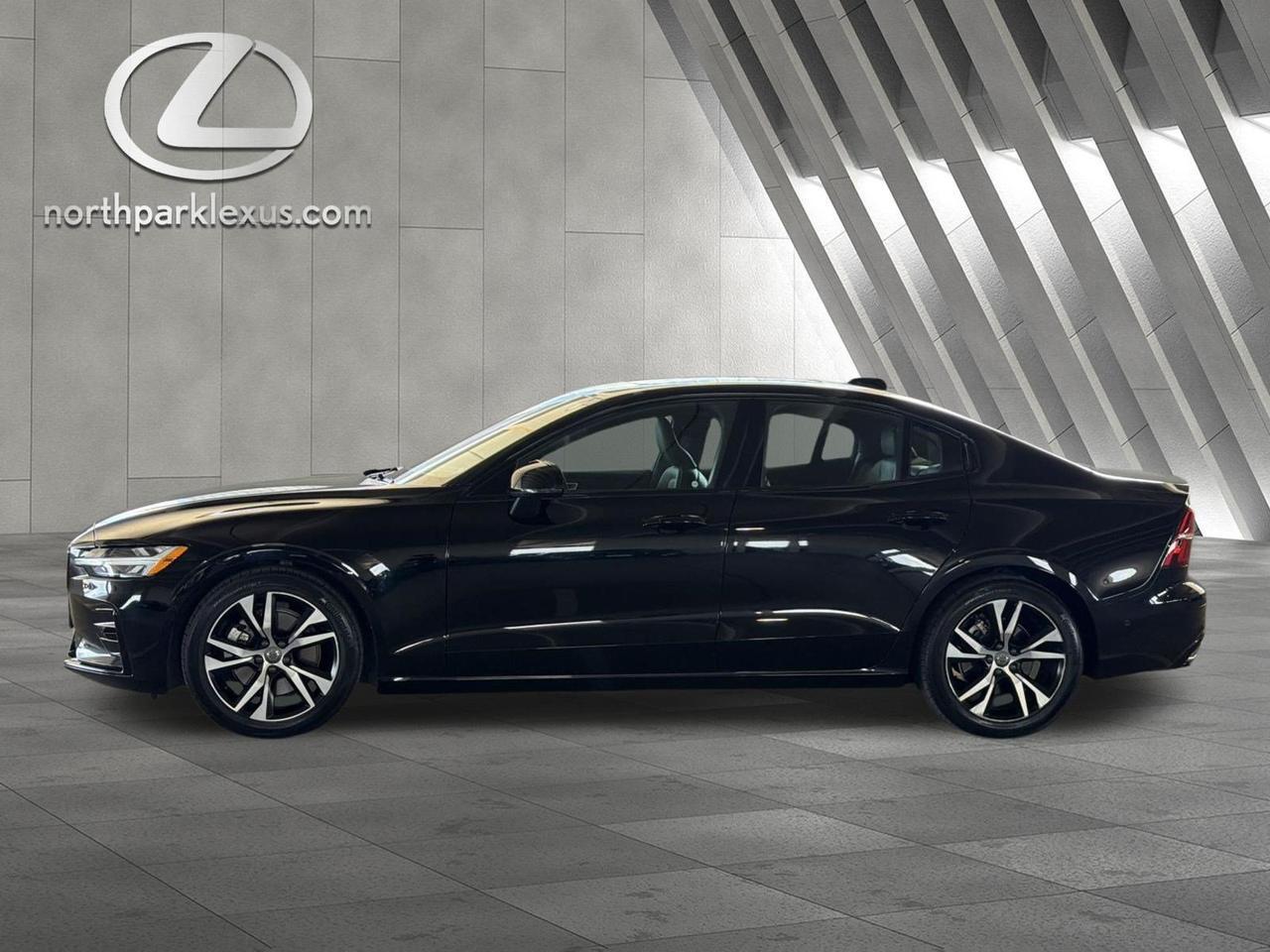 2022 Volvo S60