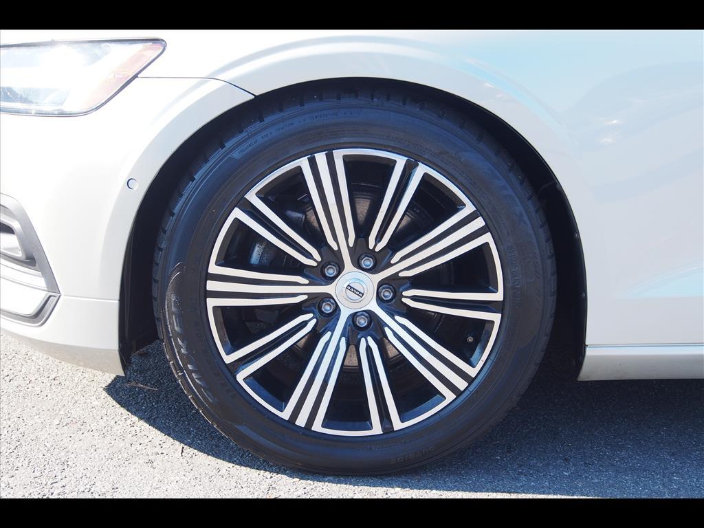 2022 Volvo S60 B5 Inscription