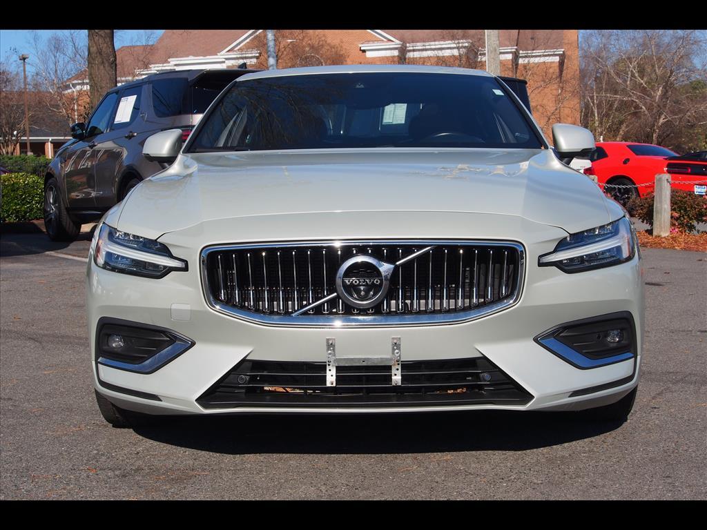 2022 Volvo S60 B5 Inscription