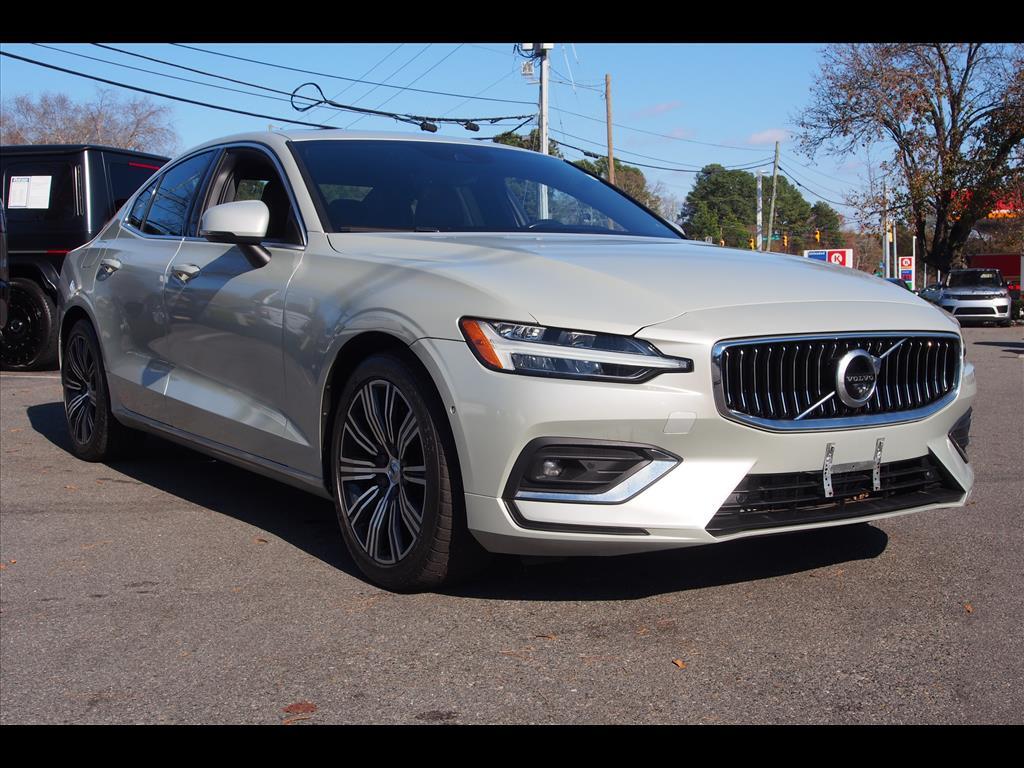 2022 Volvo S60 B5 Inscription