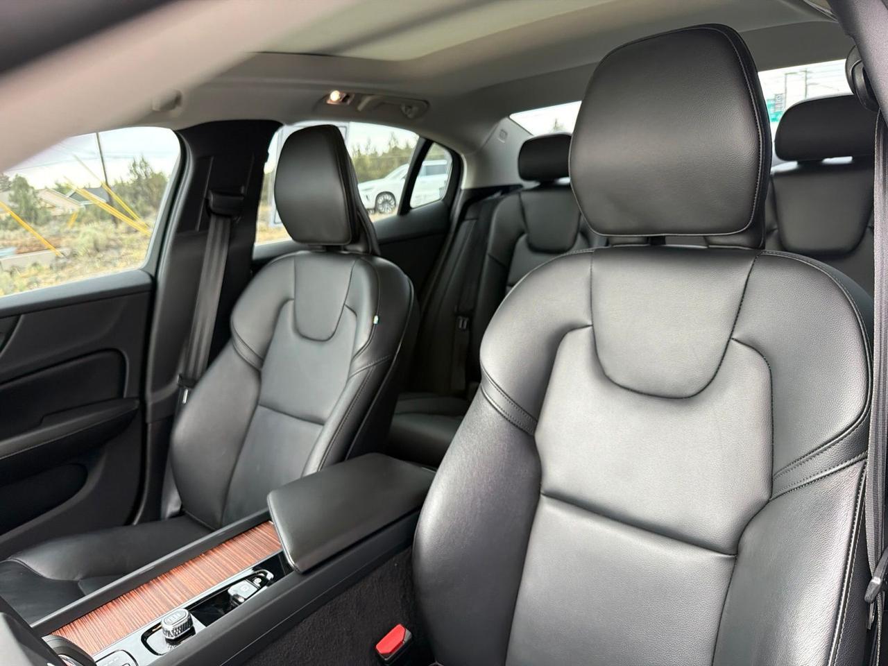 2022 Volvo S60 B5 Momentum Bend OR