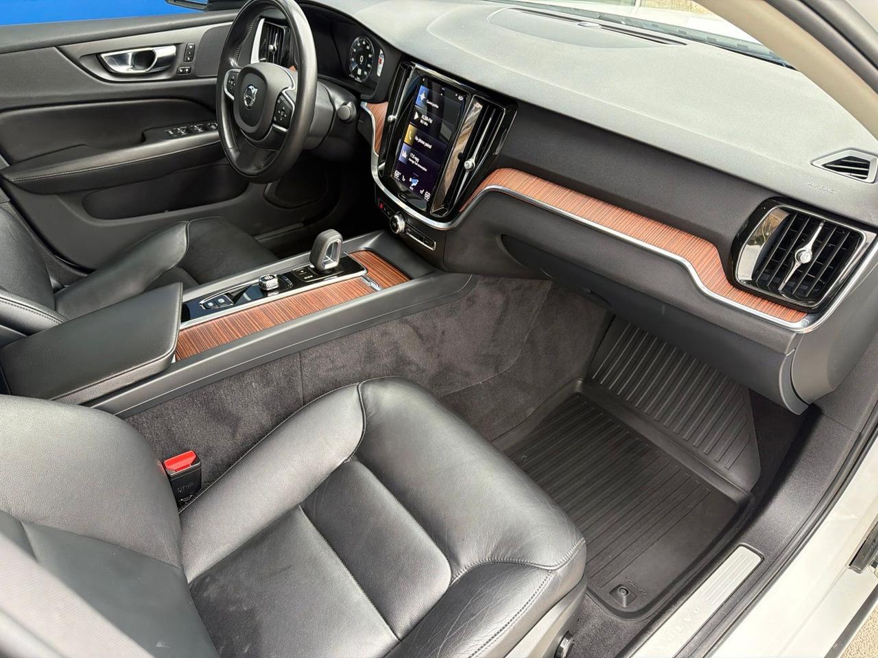 2022 Volvo S60 B5 Momentum Bend OR
