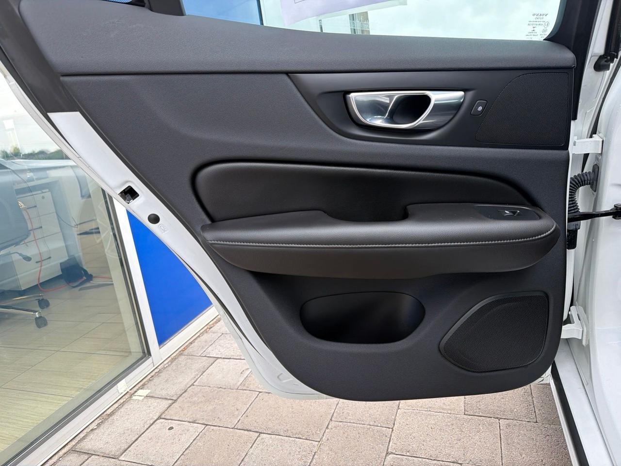 2022 Volvo S60 B5 Momentum Bend OR