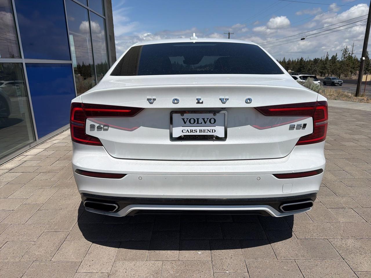2022 Volvo S60 B5 Momentum Bend OR